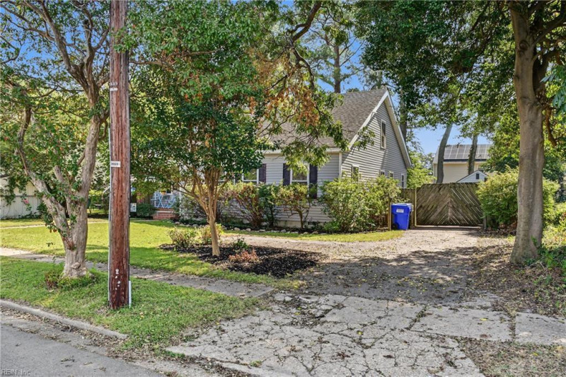 Photo 3 of 44 residential for sale in Norfolk virginia Photo 3 of 44 residential for sale in Norfolk virginia