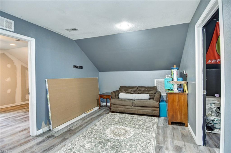 Photo 33 of 44 residential for sale in Norfolk virginia Photo 33 of 44 residential for sale in Norfolk virginia