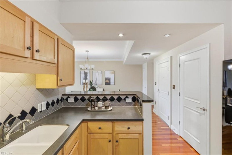 Photo 16 of 35 residential for sale in Norfolk virginia