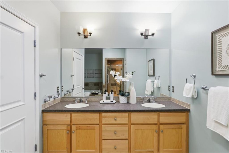 Photo 25 of 35 residential for sale in Norfolk virginia