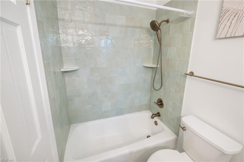 Photo 12 of 25 residential for sale in Virginia Beach virginia