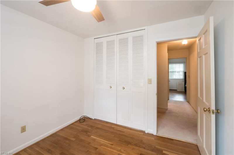 Photo 18 of 25 residential for sale in Virginia Beach virginia