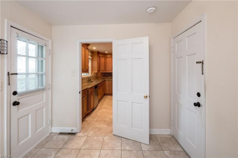 Photo 21 of 25 residential for sale in Virginia Beach virginia