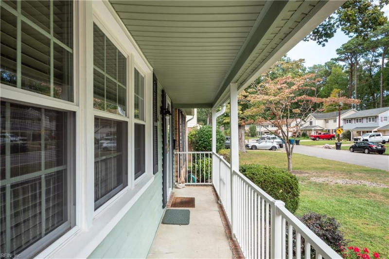 Photo 3 of 25 residential for sale in Virginia Beach virginia
