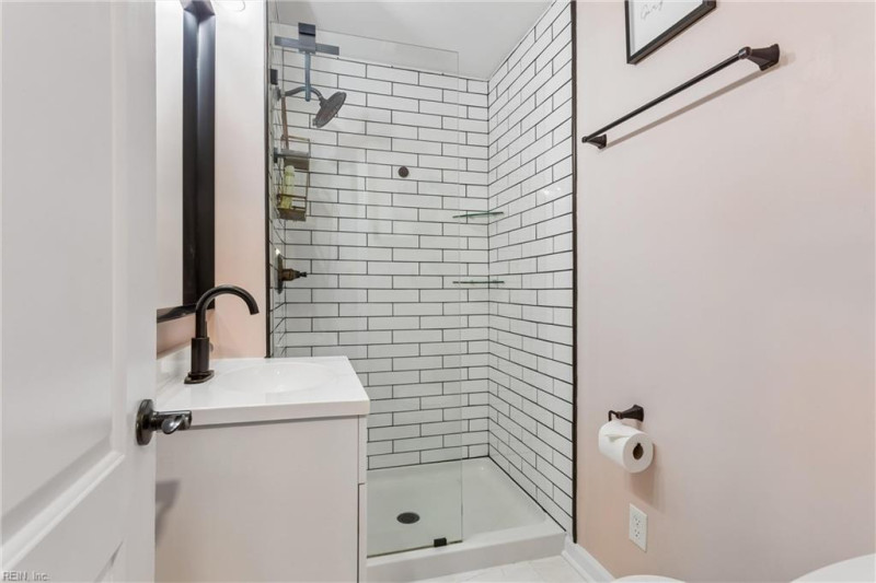 Photo 16 of 49 residential for sale in Newport News virginia