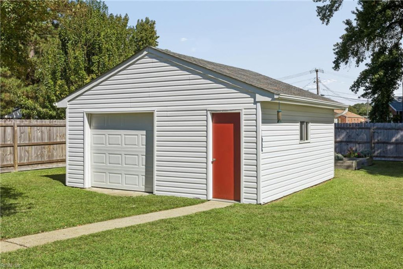 Photo 32 of 49 residential for sale in Newport News virginia