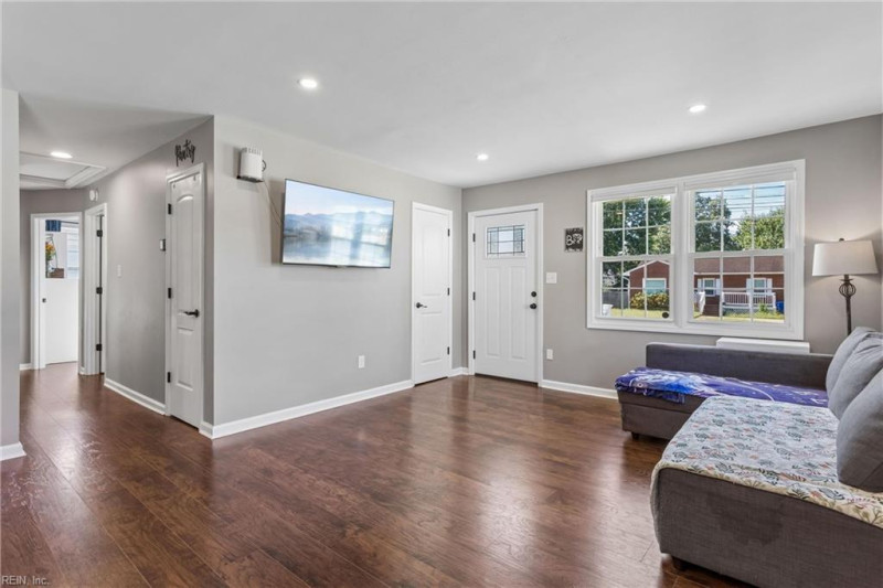 Photo 7 of 49 residential for sale in Newport News virginia