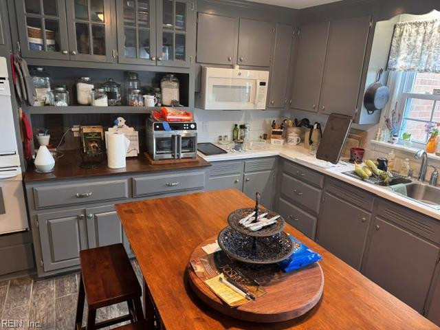 Photo 3 of 7 residential for sale in Surry County virginia