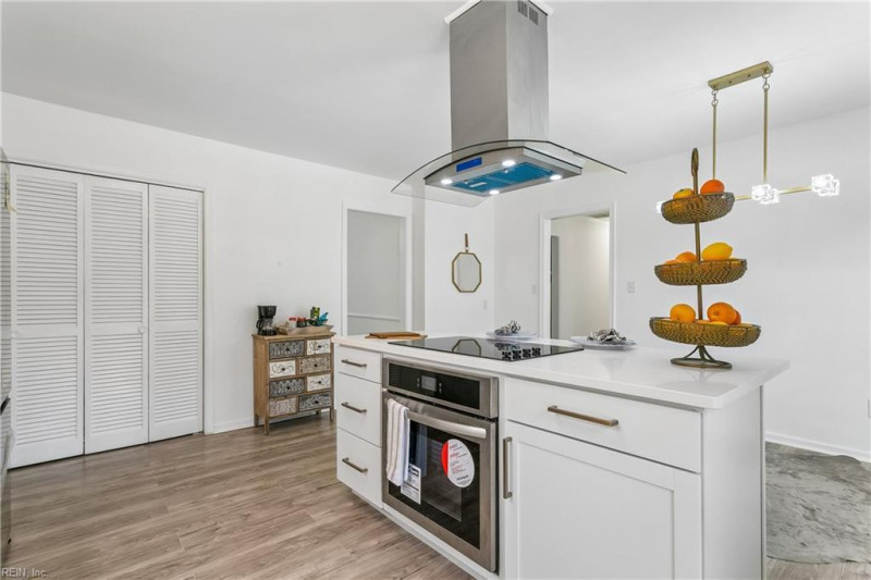 Photo 12 of 40 residential for sale in Newport News virginia