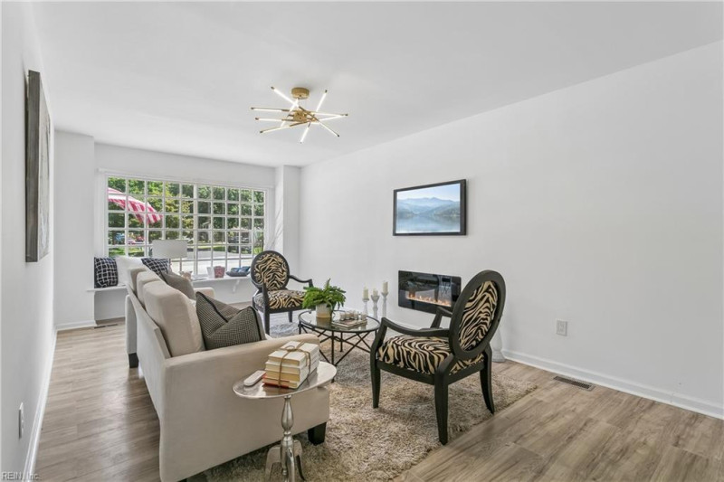 Photo 13 of 40 residential for sale in Newport News virginia