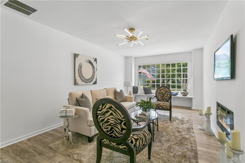 Photo 14 of 40 residential for sale in Newport News virginia