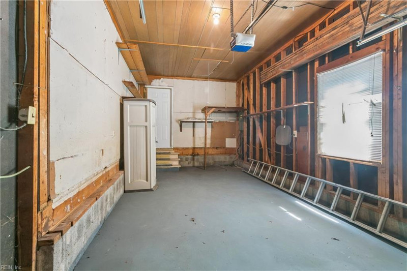 Photo 19 of 40 residential for sale in Newport News virginia