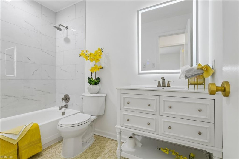 Photo 27 of 40 residential for sale in Newport News virginia