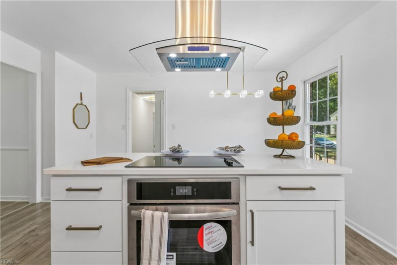 Photo 9 of 40 residential for sale in Newport News virginia