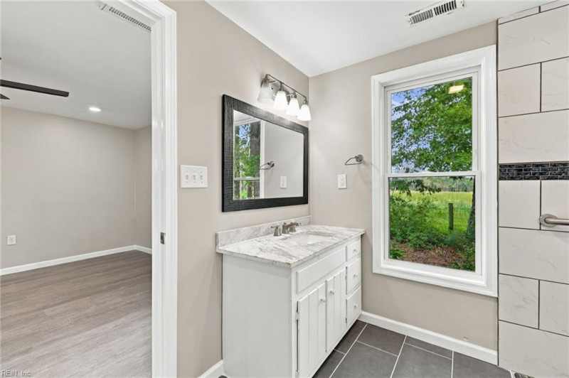 Photo 21 of 45 residential for sale in Suffolk virginia
