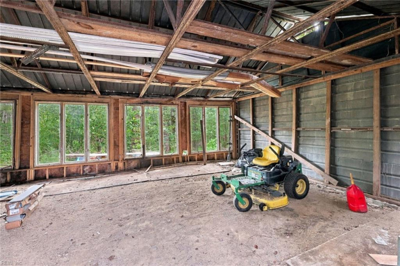 Photo 25 of 45 residential for sale in Suffolk virginia