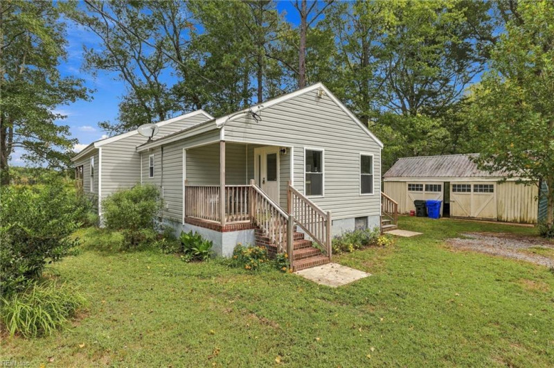Photo 28 of 45 residential for sale in Suffolk virginia