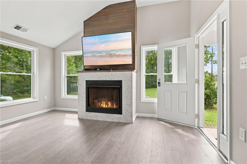 Photo 3 of 45 residential for sale in Suffolk virginia
