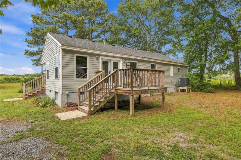 Photo 33 of 45 residential for sale in Suffolk virginia