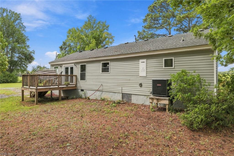 Photo 34 of 45 residential for sale in Suffolk virginia