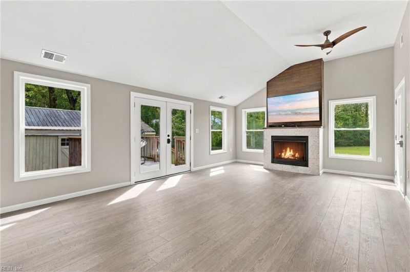 Photo 6 of 45 residential for sale in Suffolk virginia