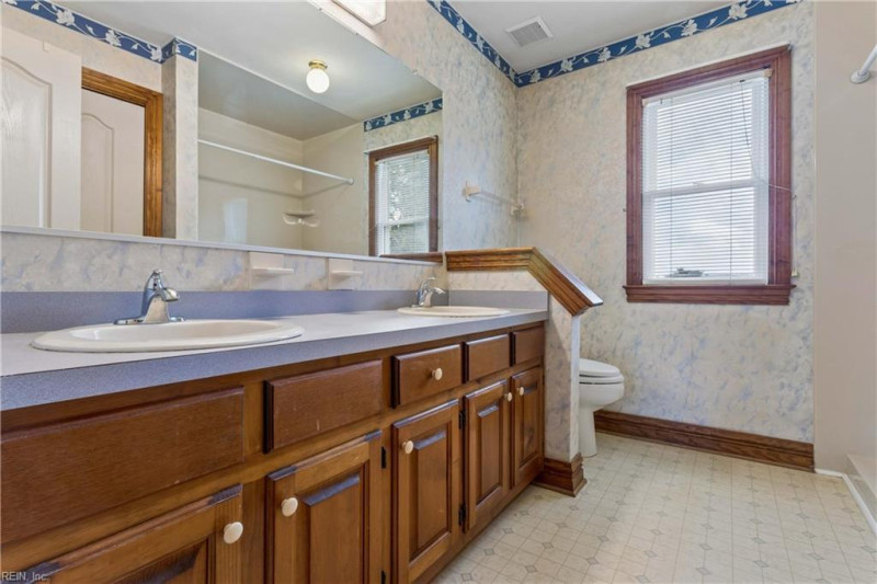 Photo 25 of 44 residential for sale in Chesapeake virginia Photo 25 of 44 residential for sale in Chesapeake virginia