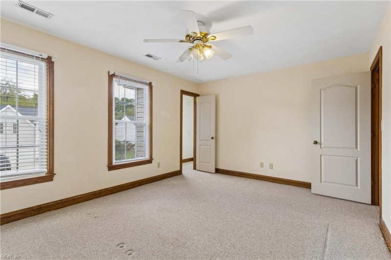 Photo 31 of 44 residential for sale in Chesapeake virginia Photo 31 of 44 residential for sale in Chesapeake virginia