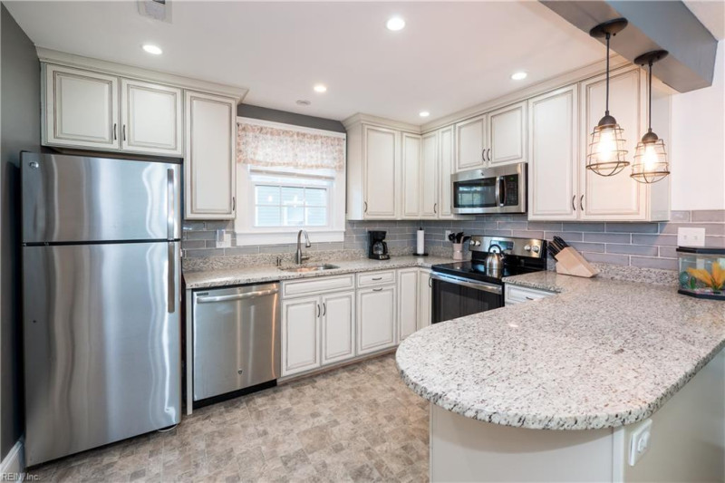Photo 3 of 20 residential for sale in Norfolk virginia