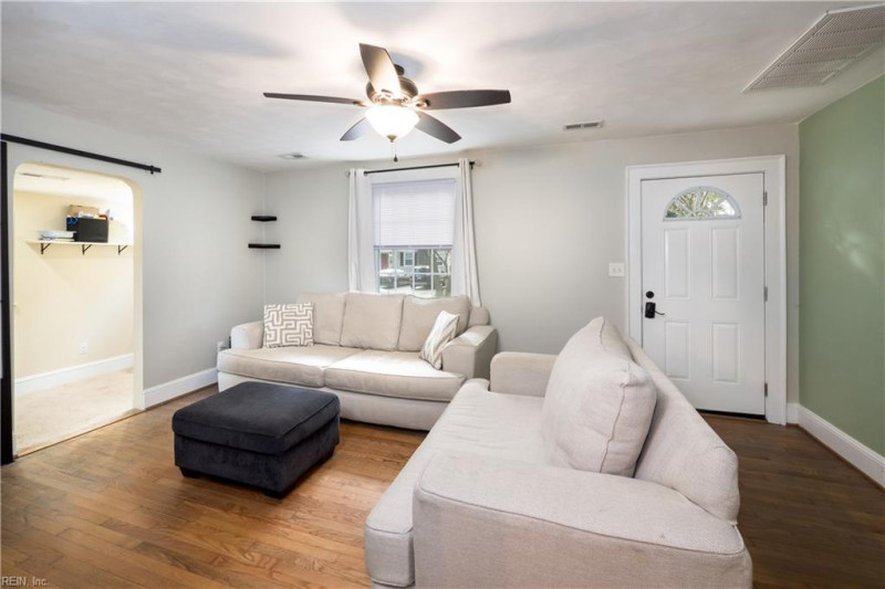 Photo 7 of 20 residential for sale in Norfolk virginia