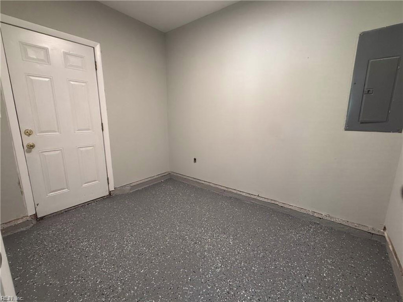 Photo 17 of 18 residential for sale in Hampton virginia