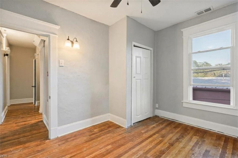 Photo 23 of 43 residential for sale in Norfolk virginia Photo 23 of 43 residential for sale in Norfolk virginia