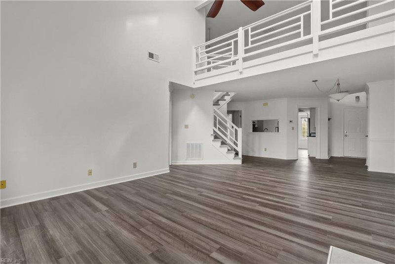 Photo 10 of 37 residential for sale in Hampton virginia