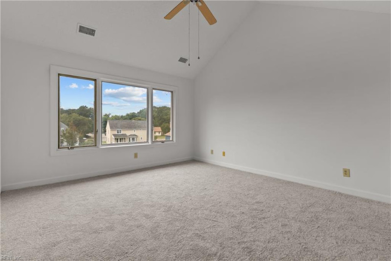 Photo 13 of 37 residential for sale in Hampton virginia