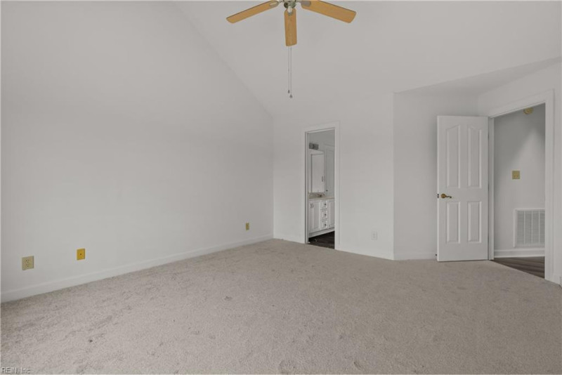 Photo 14 of 37 residential for sale in Hampton virginia