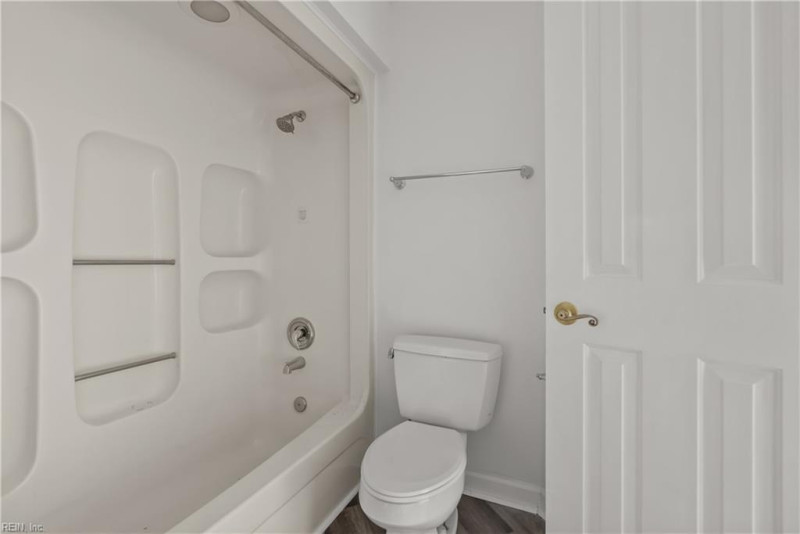 Photo 17 of 37 residential for sale in Hampton virginia