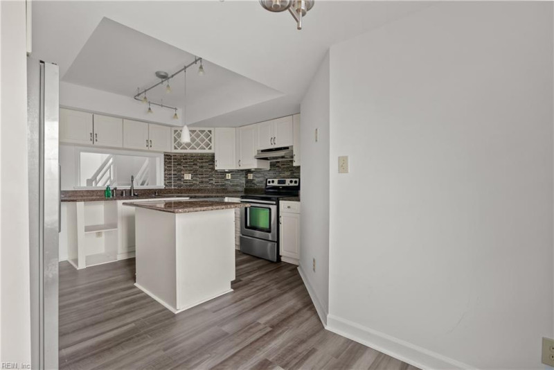 Photo 28 of 37 residential for sale in Hampton virginia