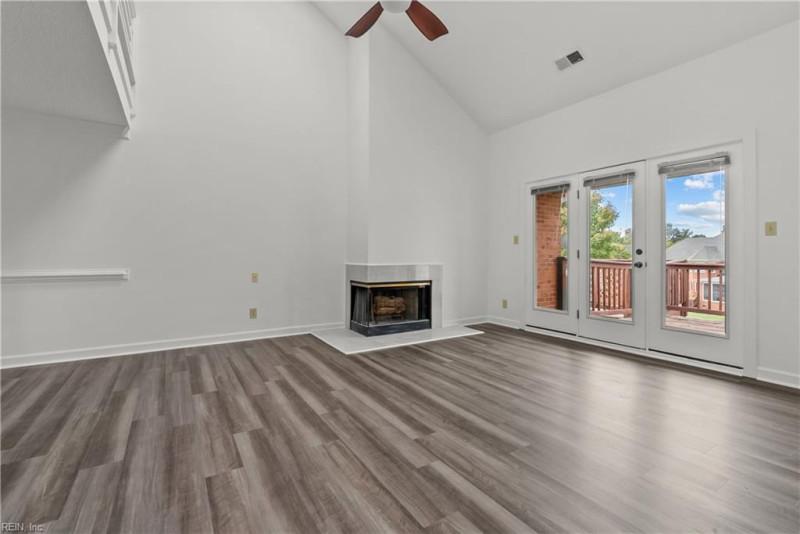 Photo 8 of 37 residential for sale in Hampton virginia