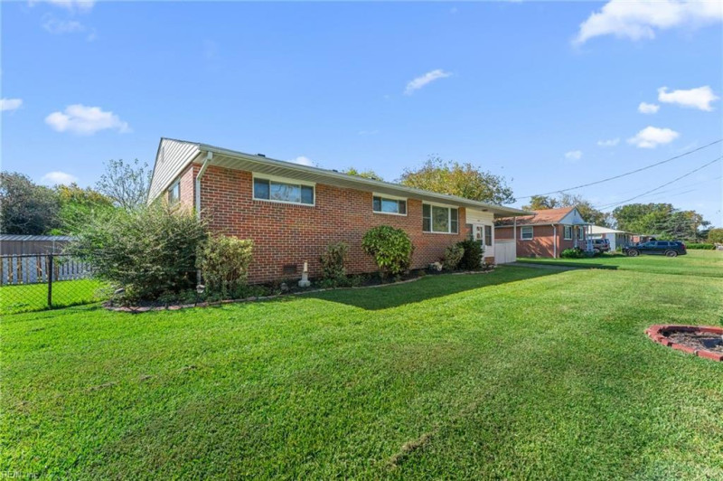 Photo 3 of 36 residential for sale in Norfolk virginia Photo 3 of 36 residential for sale in Norfolk virginia
