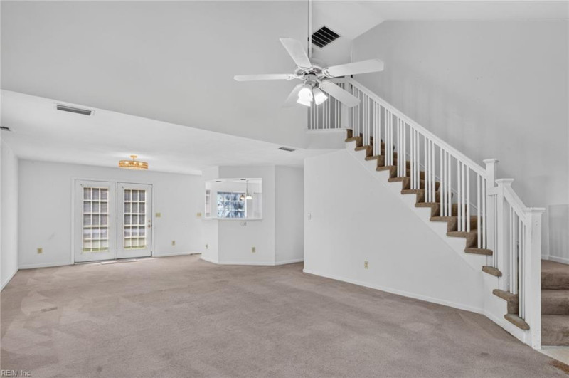 Photo 3 of 29 residential for sale in Suffolk virginia