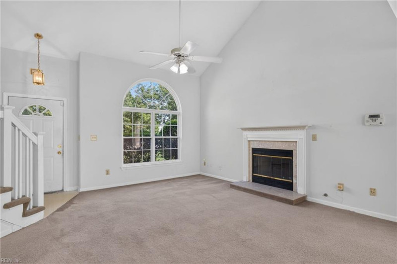 Photo 4 of 29 residential for sale in Suffolk virginia