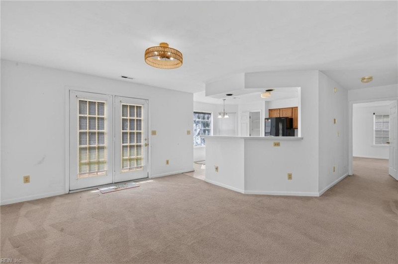 Photo 6 of 29 residential for sale in Suffolk virginia
