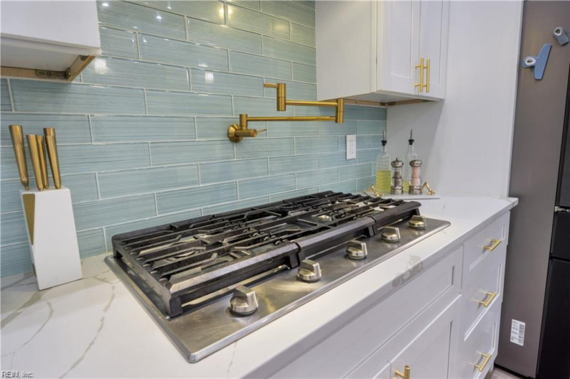 Photo 14 of 44 residential for sale in Newport News virginia