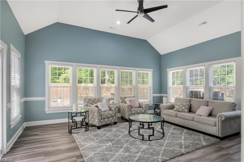 Photo 18 of 44 residential for sale in Newport News virginia