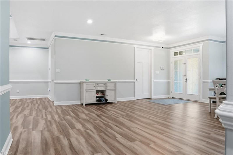 Photo 6 of 44 residential for sale in Newport News virginia