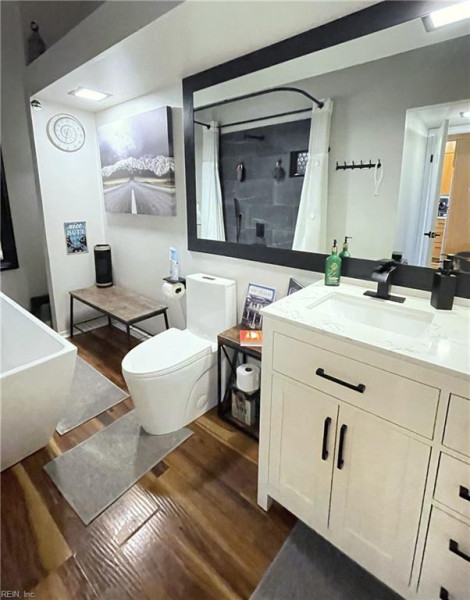 Photo 11 of 16 residential for sale in Norfolk virginia