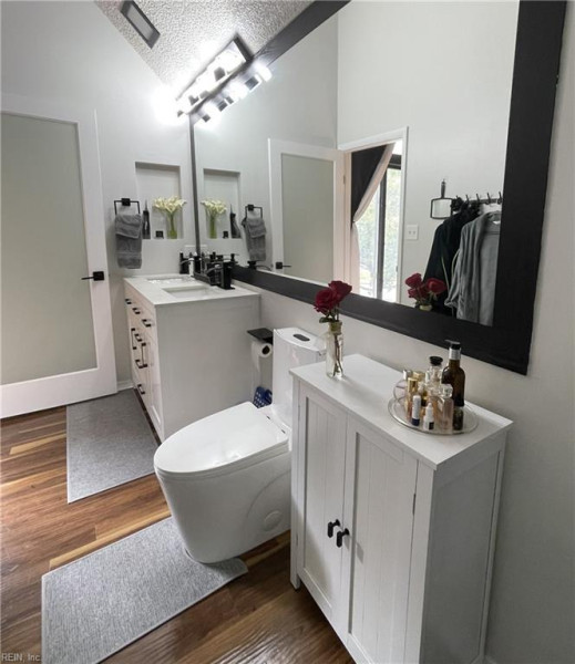 Photo 5 of 16 residential for sale in Norfolk virginia