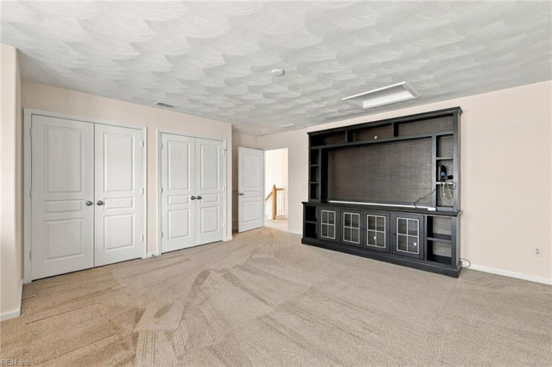 Photo 23 of 50 residential for sale in Suffolk virginia
