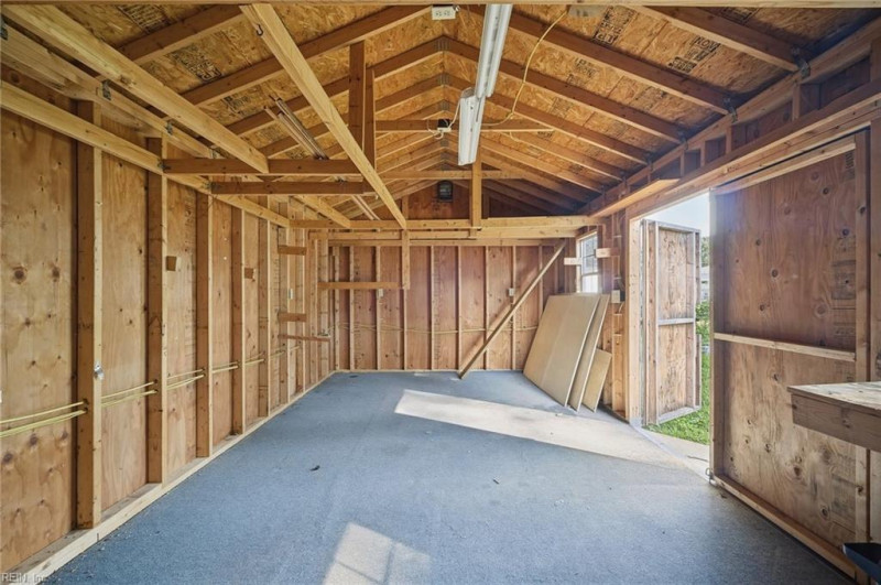 Photo 33 of 38 residential for sale in Portsmouth virginia