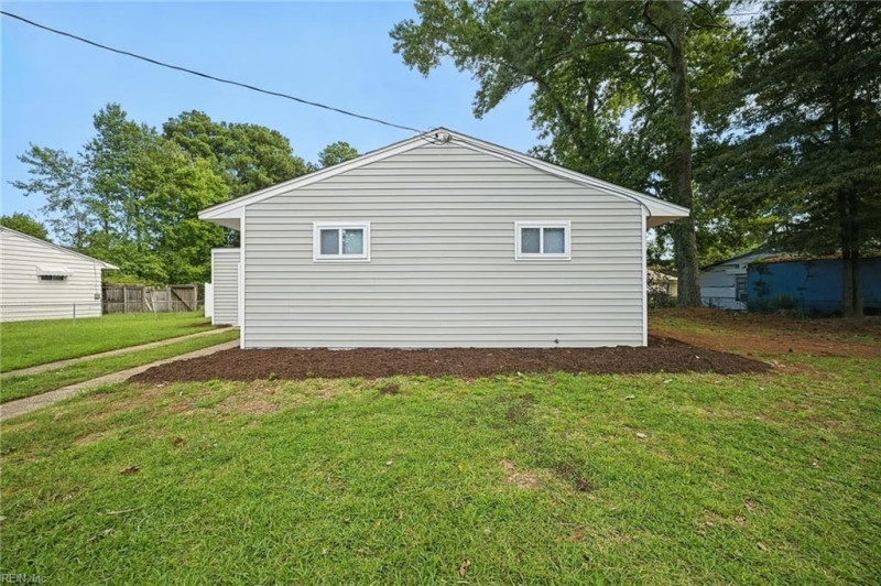 Photo 37 of 38 residential for sale in Portsmouth virginia