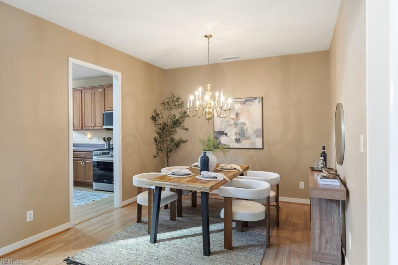 Photo 10 of 48 residential for sale in Chesapeake virginia
